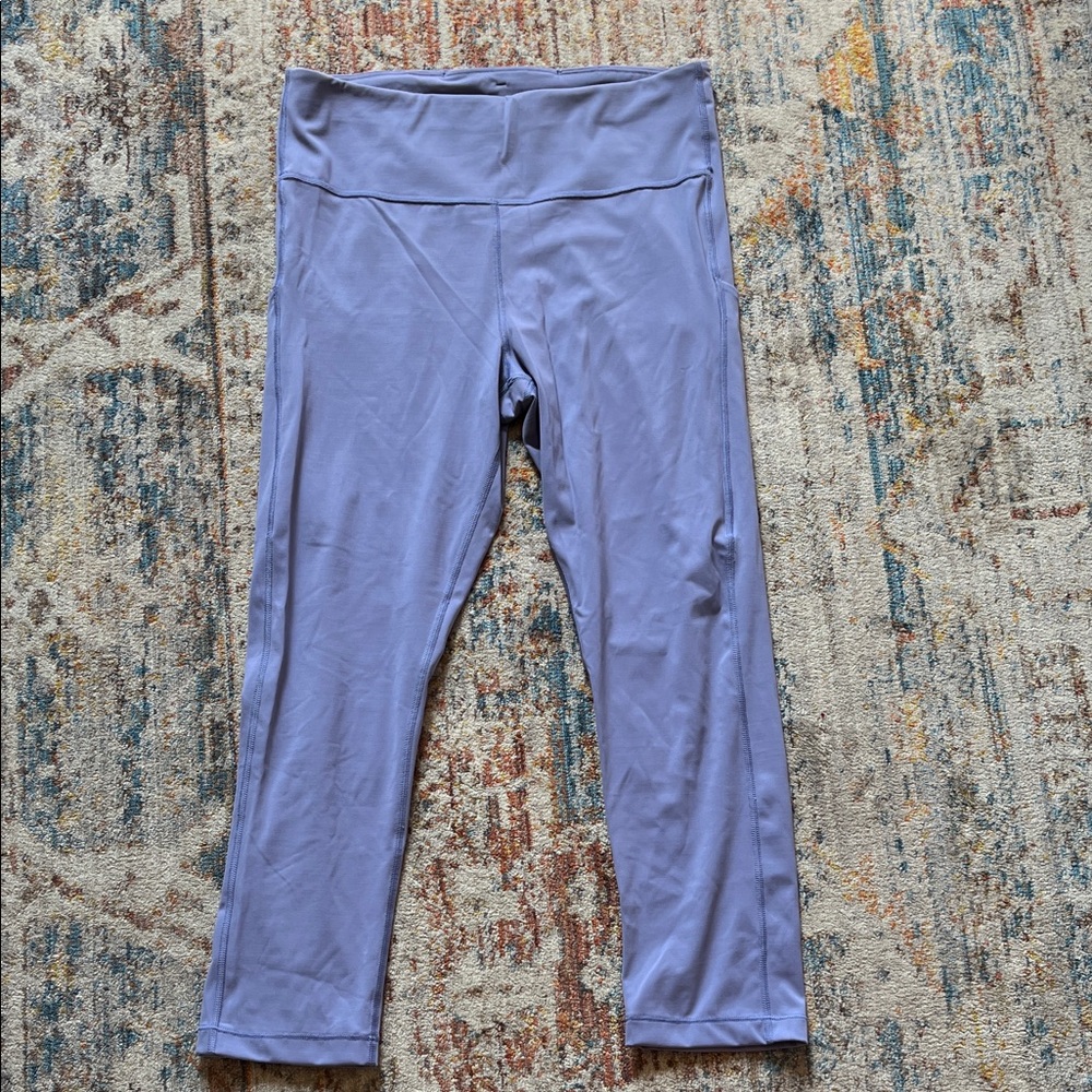 Athleta Ultimate Stash- Pocket Capri Lavender Leggings